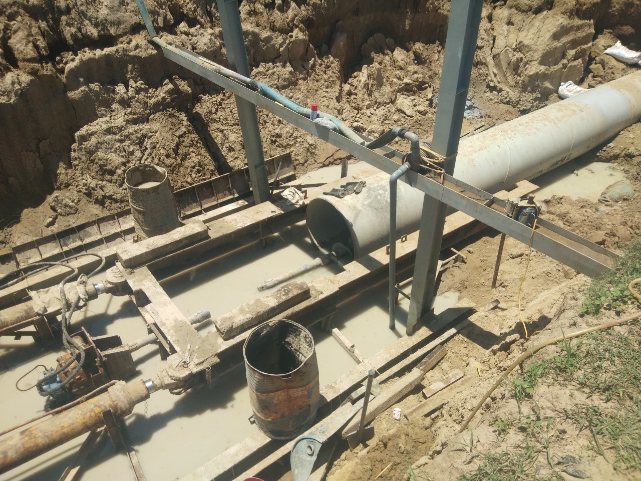 Phương pháp khoan kích ống ngầm